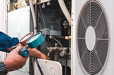 Everett HVAC maintenance technicians in WA near 98201